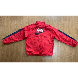 ナイキ(NIKE)のNIKE ウィンドブレーカー　ジャンパー　ヤッケ　アウター　シャカシャカ(ナイロンジャケット)