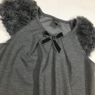 ザラ(ZARA)の中古　ZARA リボンワンピース　グレー110~120(ワンピース)