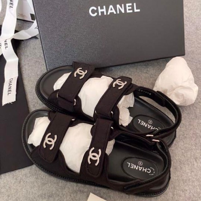 CHANEL(シャネル)のCHANEL シャネル フットベットサンダル スポーツサンダル サンダル レディースの靴/シューズ(サンダル)の商品写真