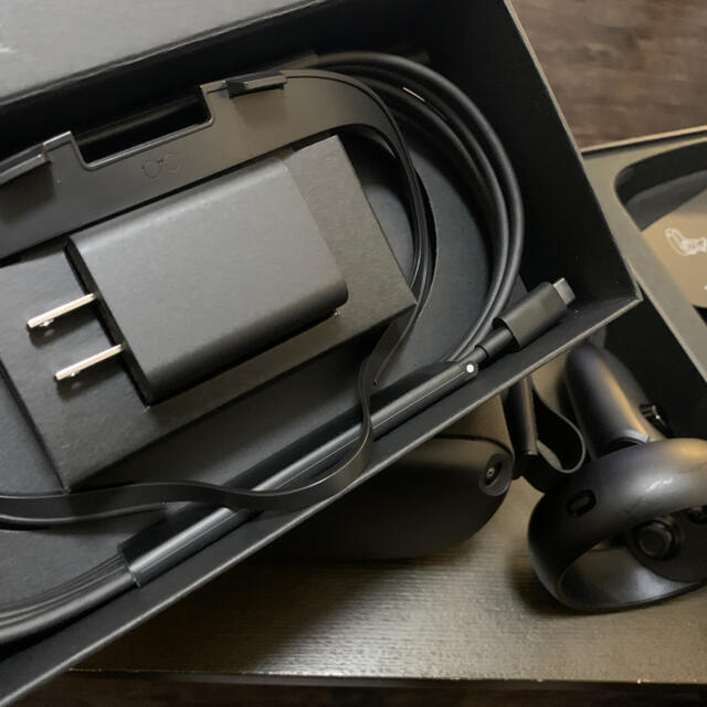 Oculus Quest 128GB スマホ/家電/カメラのスマホ/家電/カメラ その他(その他)の商品写真