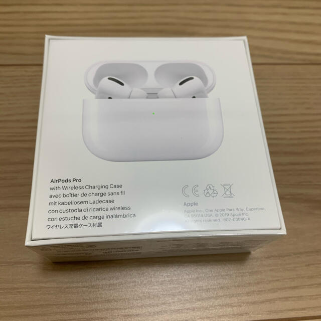 Apple(アップル)の【新品・未開封・保証未開始・国内正規品】AirPods Pro エアポッズ プロ スマホ/家電/カメラのオーディオ機器(ヘッドフォン/イヤフォン)の商品写真