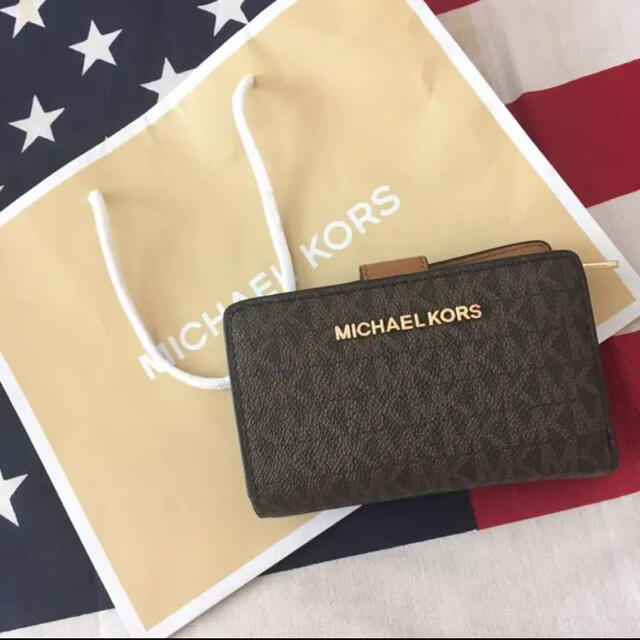 Michael Kors(マイケルコース)のMICHAEL KORS 二つ折り財布 モノグラム レディース メンズのファッション小物(折り財布)の商品写真