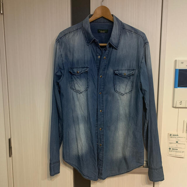 ZARA(ザラ)の【最終価格】ZARA デニムシャツ メンズのトップス(シャツ)の商品写真