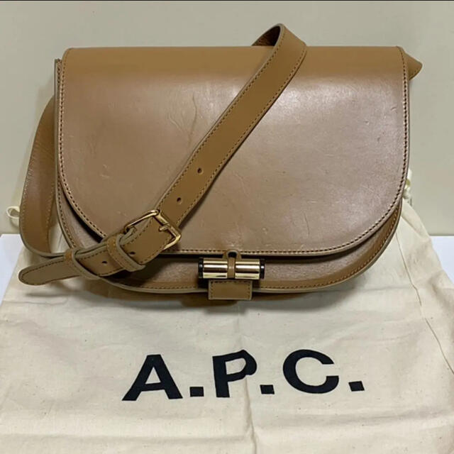 ☆良品 アーペーセー A.P.C. レザー ショルダーバッグ ハーフムーン