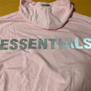 エッセンシャルデザイン(ESSENTIAL DESIGNS)のessentials エッセンシャル　パーカー(パーカー)