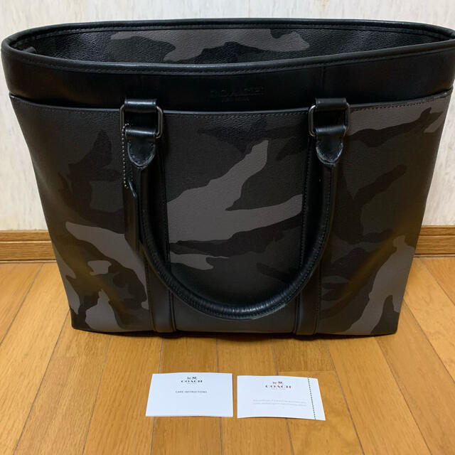 COACH(コーチ)のkamikaze様専用　COACH トートバッグ 迷彩 メンズのバッグ(トートバッグ)の商品写真