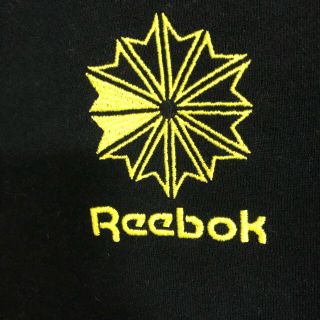 リーボック(Reebok)のReebok リーボック　金刺繍　フルジップパーカー(パーカー)