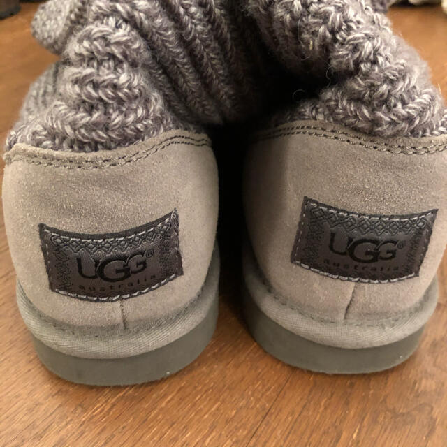 UGG(アグ)のお値下げ❣️ UGG ムートンブーツ クラシック カーディ レディースの靴/シューズ(ブーツ)の商品写真