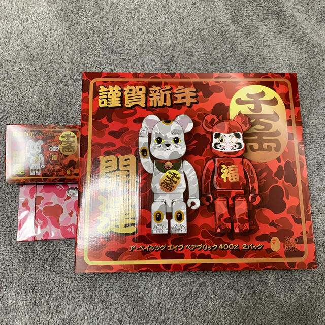 ベアブリックNEW YEAR BE@RBRICK 招き猫& 達磨 400% & 100%