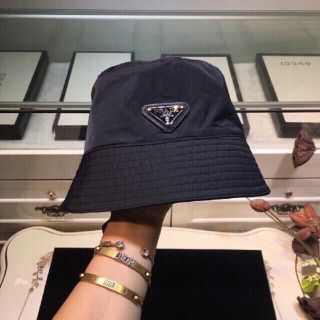 PRADA - PRADA バケットハットの通販 by すたば's shop|プラダならラクマ