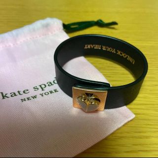 ケイトスペードニューヨーク(kate spade new york)のケイトスペード　ブラック　バングル(ブレスレット/バングル)