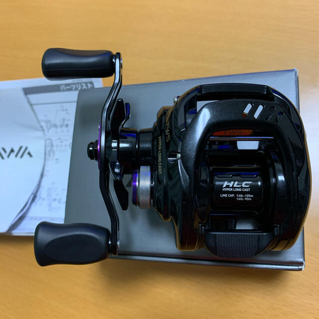 DAIWA(ダイワ)のDaiwaリール タトゥーラHLC 8.1Ｌ-TW スポーツ/アウトドアのフィッシング(リール)の商品写真