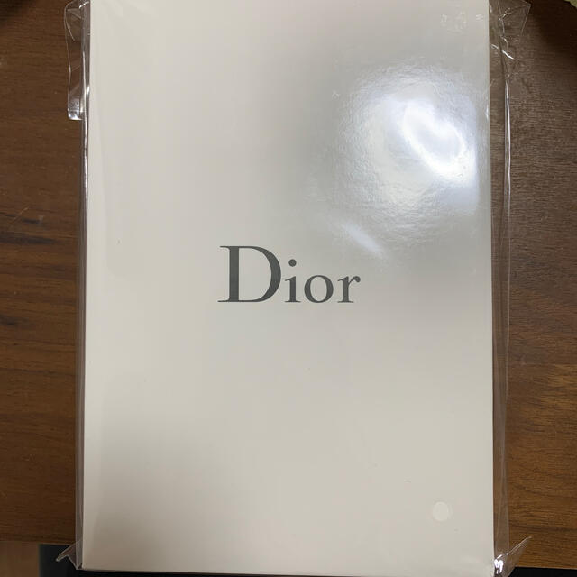 Dior(ディオール)の【DIOR】2020夏 ノベルティー手帳型ノート インテリア/住まい/日用品の文房具(ノート/メモ帳/ふせん)の商品写真