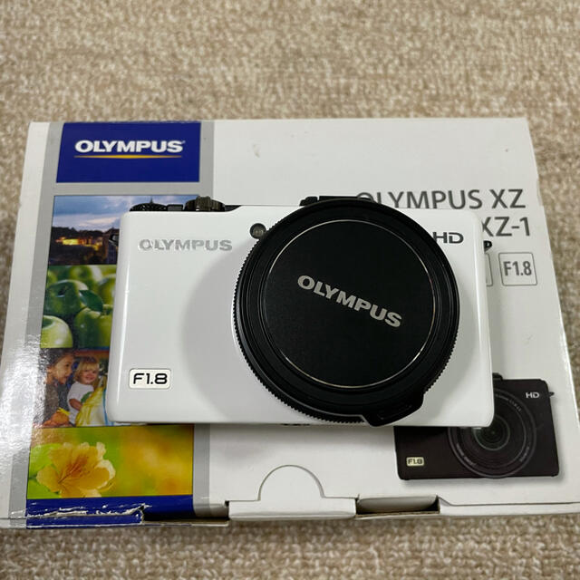 OLYMPUS(オリンパス)のオリンパス　XZ-1  ホワイト スマホ/家電/カメラのカメラ(コンパクトデジタルカメラ)の商品写真