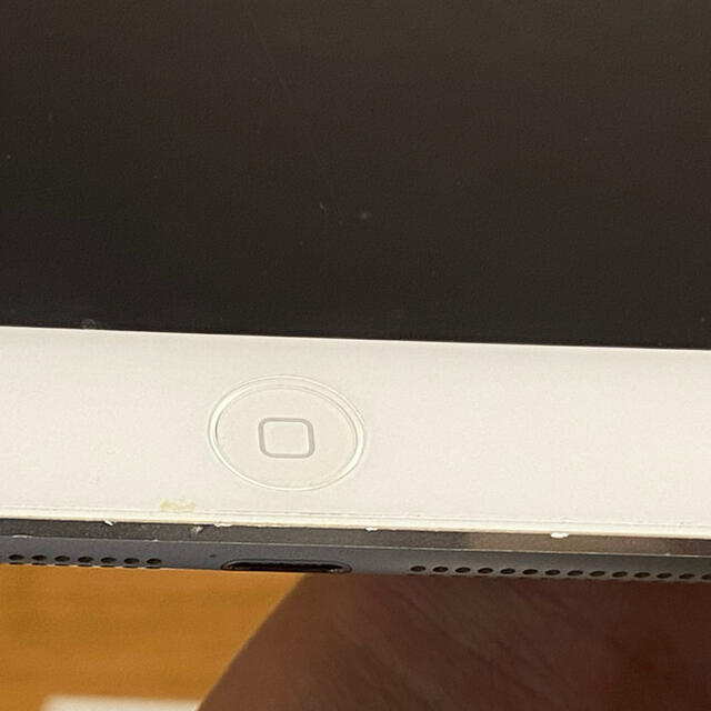 Apple(アップル)のiPad mini 2 ME279J/A 16GB WI-FI 中古 スマホ/家電/カメラのPC/タブレット(タブレット)の商品写真