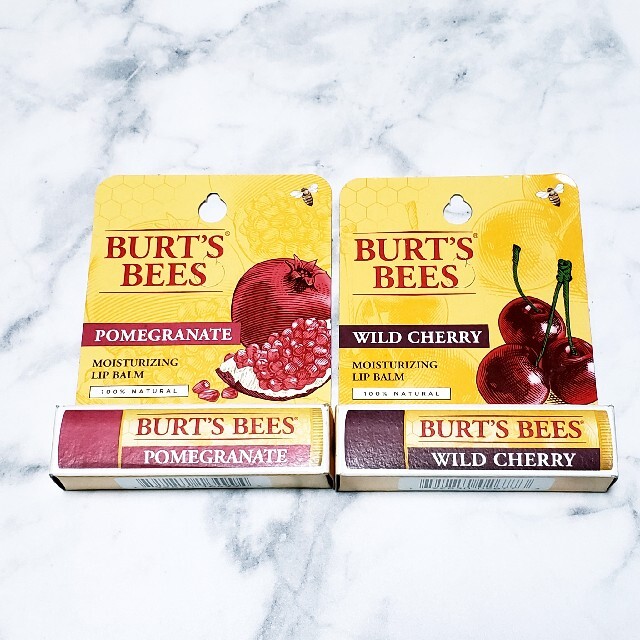 BURT'S BEES(バーツビーズ)のBurt's Bees バーツビーツ リップクリーム 2本 コスメ/美容のスキンケア/基礎化粧品(リップケア/リップクリーム)の商品写真