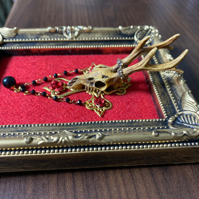 鹿のスカルネックレス ハンドメイドのアクセサリー(ネックレス)の商品写真