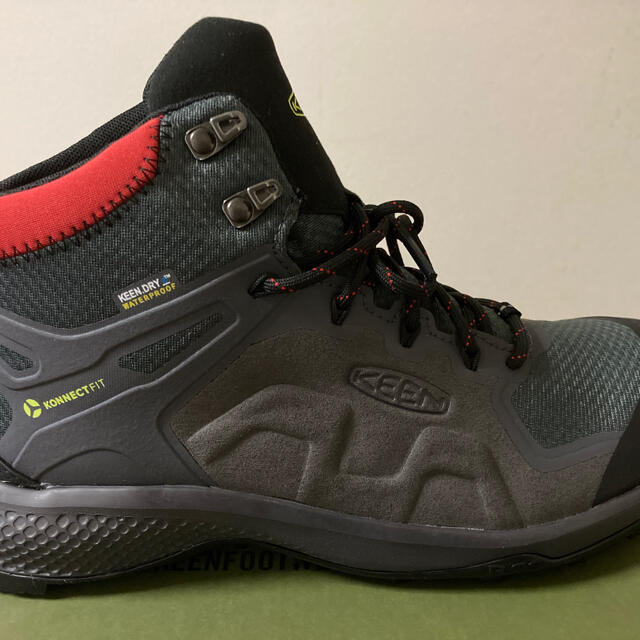 KEEN(キーン)の【KEEN キーン】防水ハイキングシューズ　US8.5 26.5 スポーツ/アウトドアのアウトドア(登山用品)の商品写真