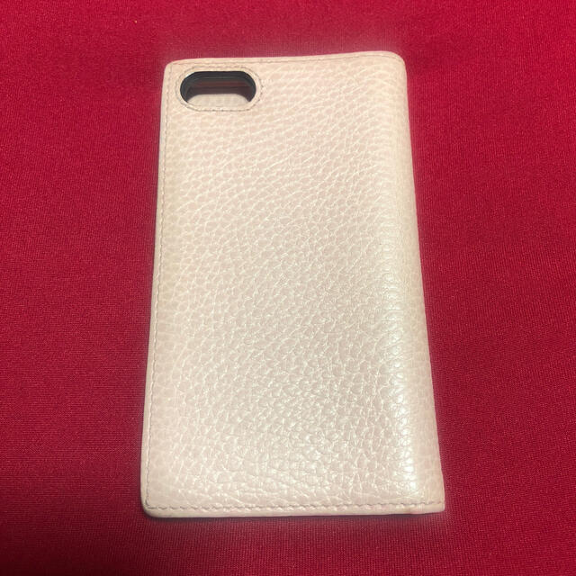 Gucci(グッチ)の【専用】GUCCIグッチのiPhone8/SE 手帳型ケース スマホ/家電/カメラのスマホアクセサリー(iPhoneケース)の商品写真