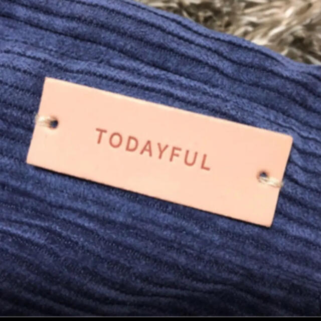 美品　TODAYFULのコーデュロイシャツ