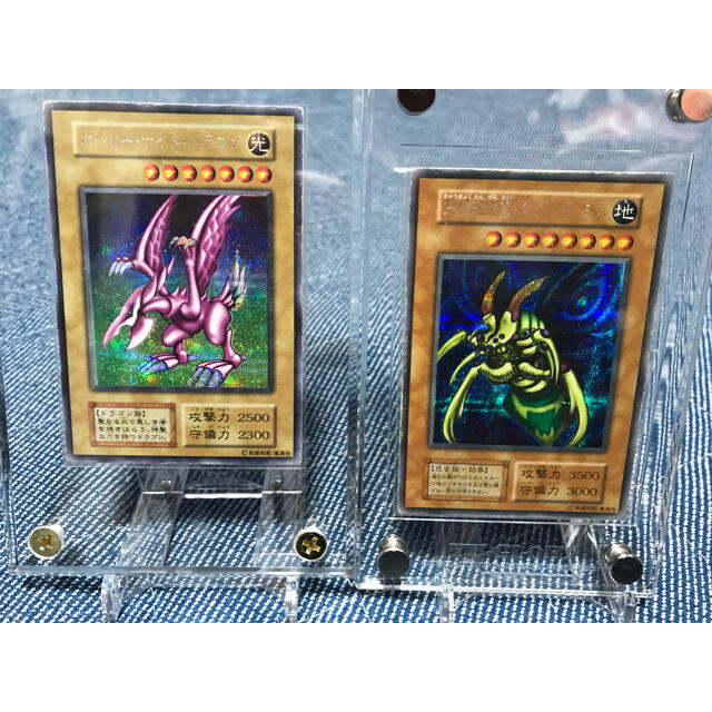 遊戯王(ユウギオウ)の遊戯王　ホーリーナイトドラゴン　究極完全態グレート・モス　初期シークレットレア エンタメ/ホビーのトレーディングカード(シングルカード)の商品写真