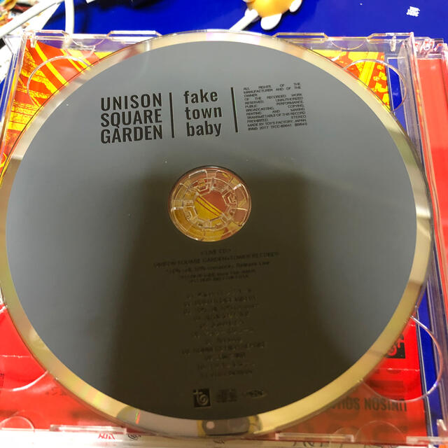 UNISON SQUARE GARDEN fake town baby 初回盤 エンタメ/ホビーのCD(ポップス/ロック(邦楽))の商品写真