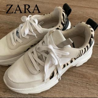 ザラ(ZARA)の最終値下げ　スニーカー(スニーカー)