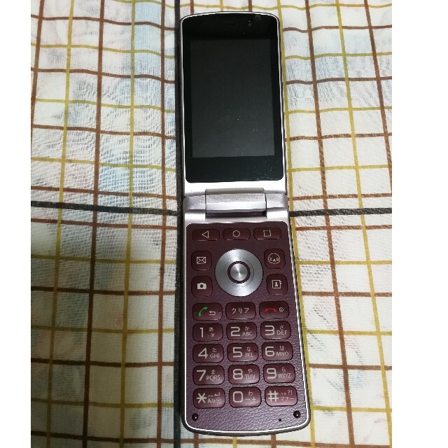 LG Wine Smart LGS01　ガラホ　SIMフリー スマホ/家電/カメラのスマートフォン/携帯電話(携帯電話本体)の商品写真