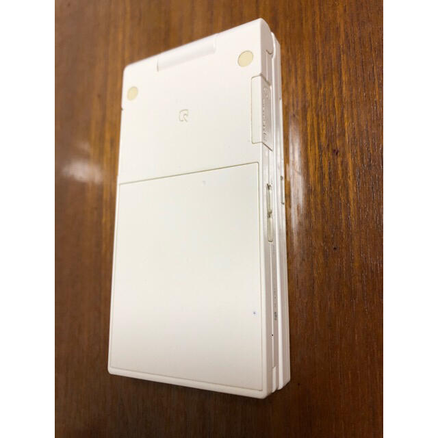 NEC(エヌイーシー)のガラケー　N703iD スマホ/家電/カメラのスマートフォン/携帯電話(携帯電話本体)の商品写真