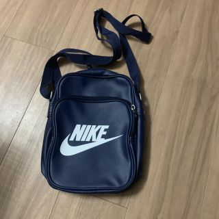 ナイキ(NIKE)のナイキ　ショルダーバック　タグ付き(ショルダーバッグ)