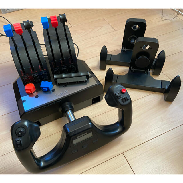 フライトシュミレーターSaitek PRO Flight Yoke System