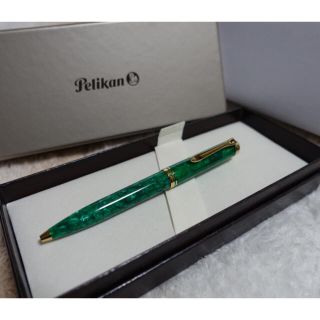 ペリカン(Pelikan)の☆新品 未使用 ペリカン ヴァイブラントグリーン ボールペン K600☆(ペン/マーカー)