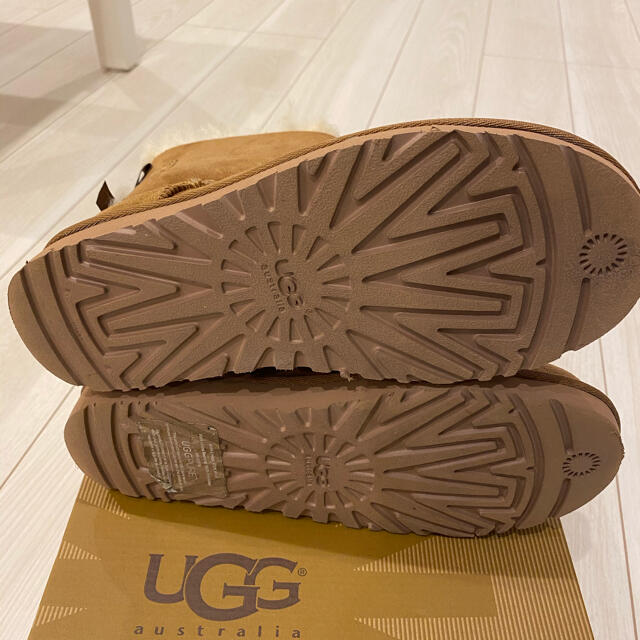 UGG(アグ)のUGG MINI BAILEY BOW ムートンブーツ アグ レディースの靴/シューズ(ブーツ)の商品写真