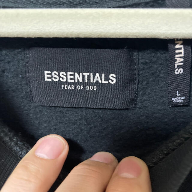 FEAR OF GOD(フィアオブゴッド)の美品☆FOG essentials スエット☆ メンズのトップス(スウェット)の商品写真