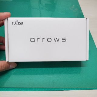 フジツウ(富士通)のARROWS　RX　新品未使用　未開封　白色(スマートフォン本体)