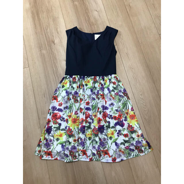 Chesty Chesty チェスティワンピース 切替え 花柄の通販 By Chi S Shop チェスティならラクマ Chesty Chesty チェスティワンピース 切替え 花柄の通販 By Chi S Shop チェスティならラクマ
