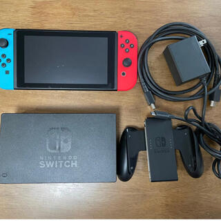 ニンテンドースイッチ(Nintendo Switch)のニンテンドー　Switch  本体(家庭用ゲーム機本体)
