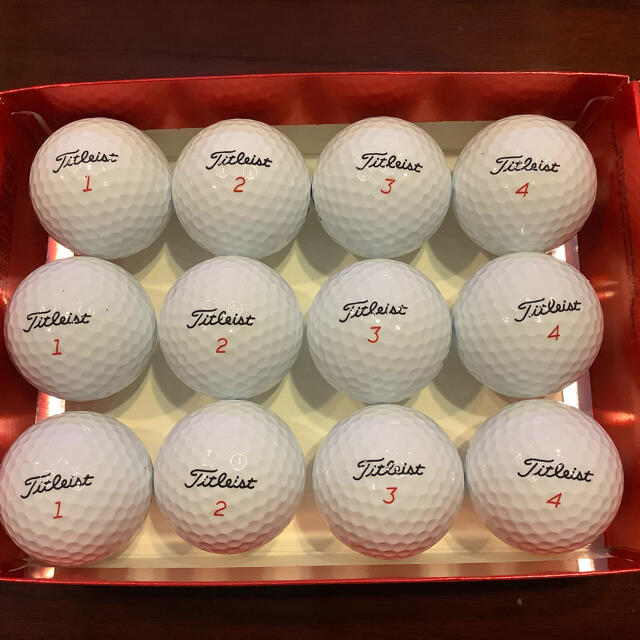 Titleist(タイトリスト)の値下げ　Titleist  ゴルフボール　未使用品　1ダース(12個)   スポーツ/アウトドアのゴルフ(その他)の商品写真