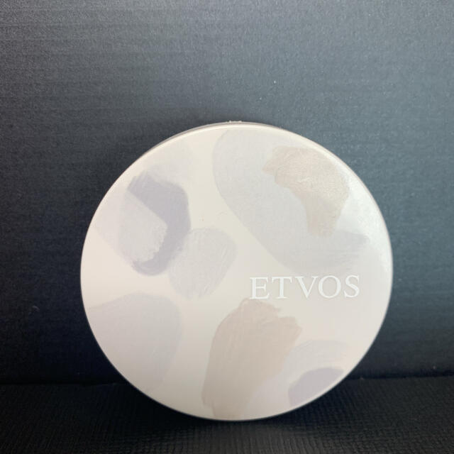 ETVOS(エトヴォス)の【未使用】ETVOS ミネラルモイストシルキーベール2020CF コスメ/美容のベースメイク/化粧品(フェイスパウダー)の商品写真