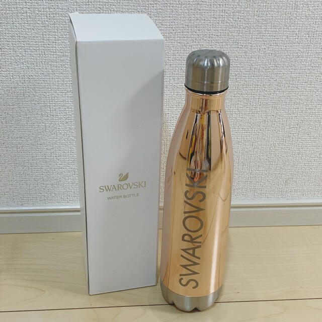 SWAROVSKI(スワロフスキー)のSWAROVSKI　スワロフスキー　水筒　500ml　新品　未使用 インテリア/住まい/日用品のキッチン/食器(タンブラー)の商品写真