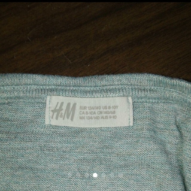 H&M(エイチアンドエム)のH&M ニット 134/140 ・ 8-10歳 キッズ/ベビー/マタニティのキッズ服女の子用(90cm~)(ニット)の商品写真