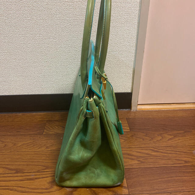 本革 イタリア製 ハンドバッグ 南京錠 カナデ sanchezarellano.com