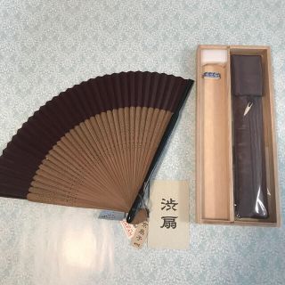 タカシマヤ(髙島屋)の白竹堂　短地渋扇　紳士扇子　（紫）京扇子(和装小物)