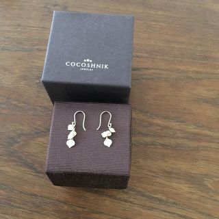 ココシュニック(COCOSHNIK)のココシュニック　ピアス　10金(ピアス)