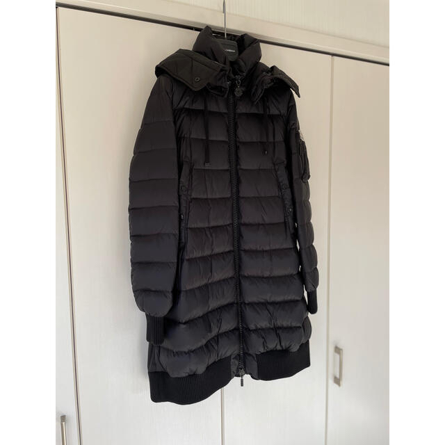 MONCLER(モンクレール)の正規品 モンクレール ジャパン CHAMBLY ダウン コート ブラック 0 レディースのジャケット/アウター(ダウンコート)の商品写真