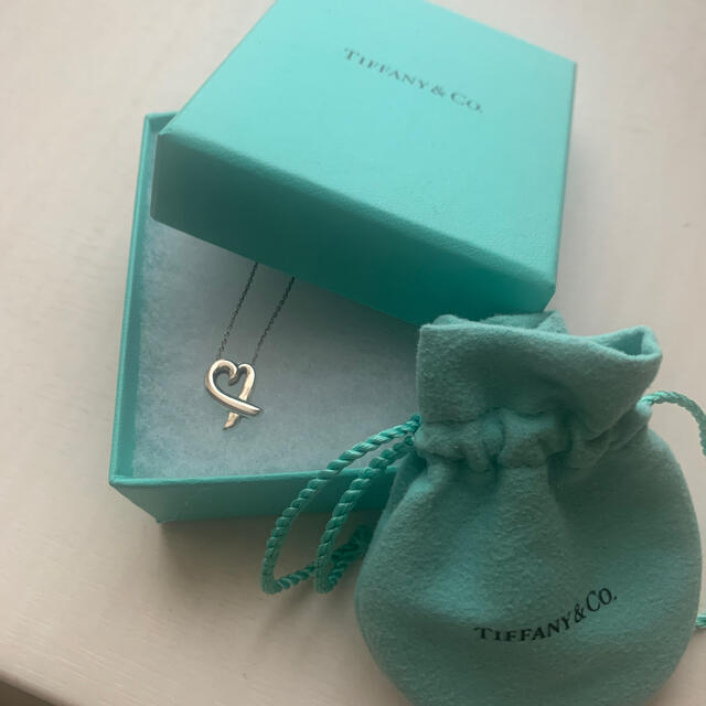 Tiffany & Co.(ティファニー)の値下げTiffany ラビングハート　ネックレス　シルバー レディースのアクセサリー(ネックレス)の商品写真