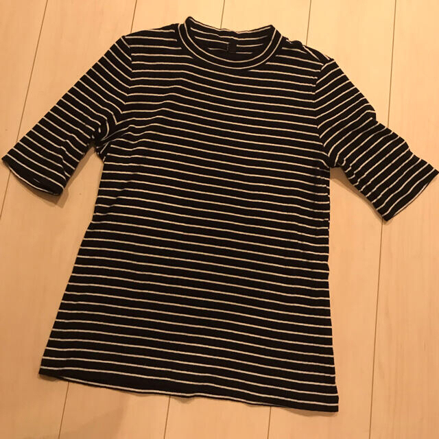 UNIQLO(ユニクロ)の※SALE※ UNIQLO ハイネック五部丈カットソー レディースのトップス(カットソー(長袖/七分))の商品写真