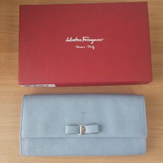 サルヴァトーレフェラガモ(Salvatore Ferragamo)の未使用☆フェラガモ長財布(財布)