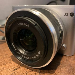 ニコン(Nikon)のニコン ミラーレス一眼 Nikon 1 J3 シルバー(デジタル一眼)