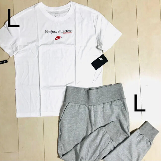 NIKE(ナイキ)のフニピー様専用　新品　定価12100円　NIKE レディ　シャツ　パンツ　L  レディースのレディース その他(セット/コーデ)の商品写真